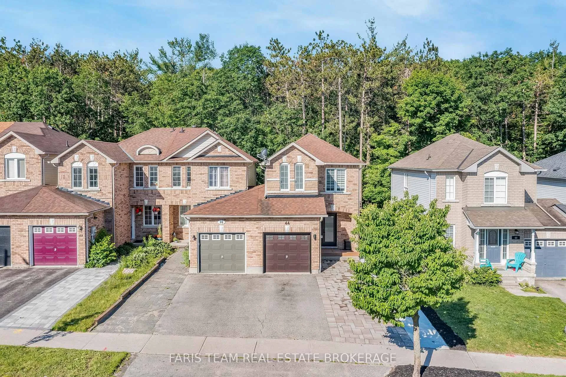 Photo 1 of 44 Hawthorne Crescent, Barrie, Ardagh — HOMEH