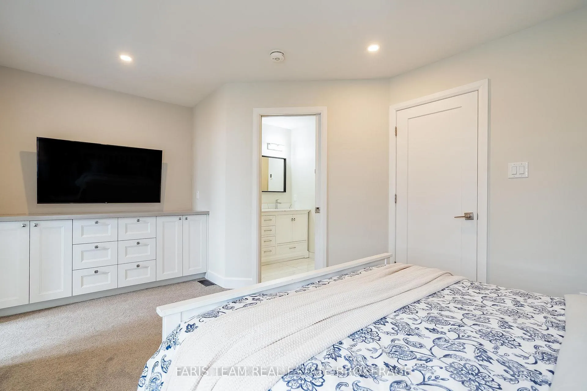 Photo 16 of 44 Hawthorne Crescent, Barrie, Ardagh — HOMEH