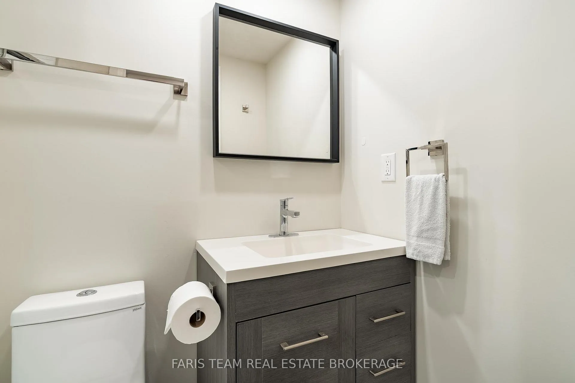 Photo 29 of 44 Hawthorne Crescent, Barrie, Ardagh — HOMEH