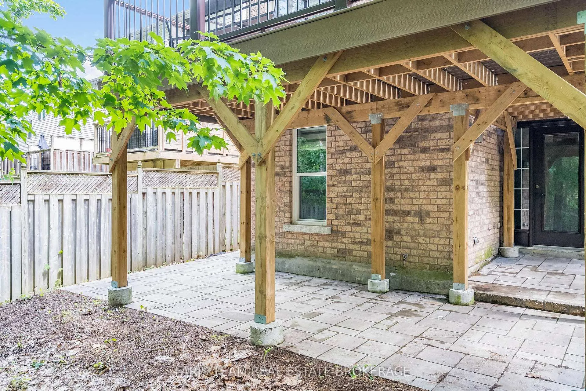Photo 33 of 44 Hawthorne Crescent, Barrie, Ardagh — HOMEH