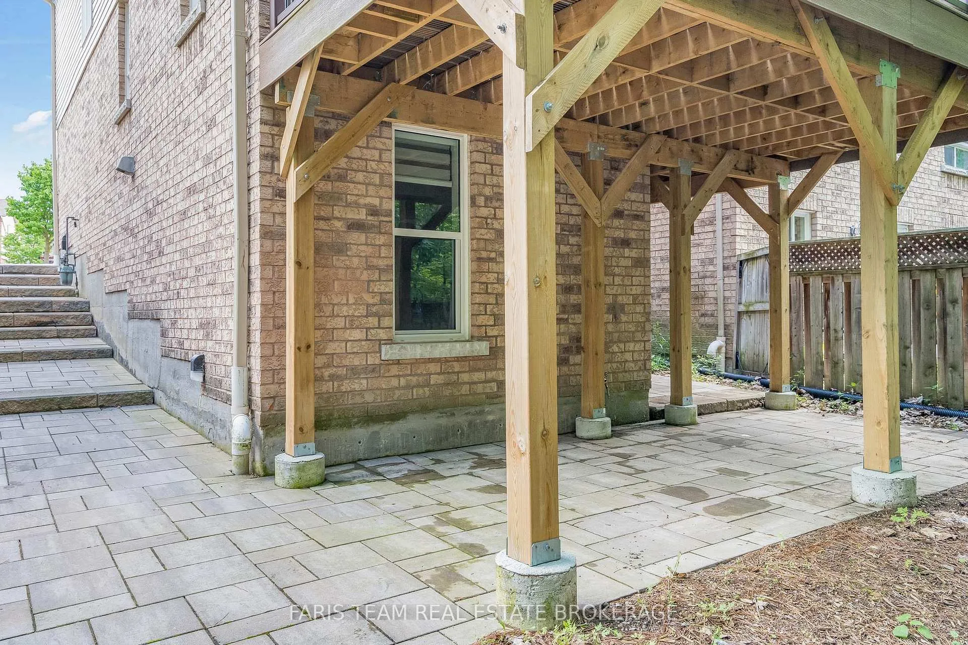 Photo 35 of 44 Hawthorne Crescent, Barrie, Ardagh — HOMEH