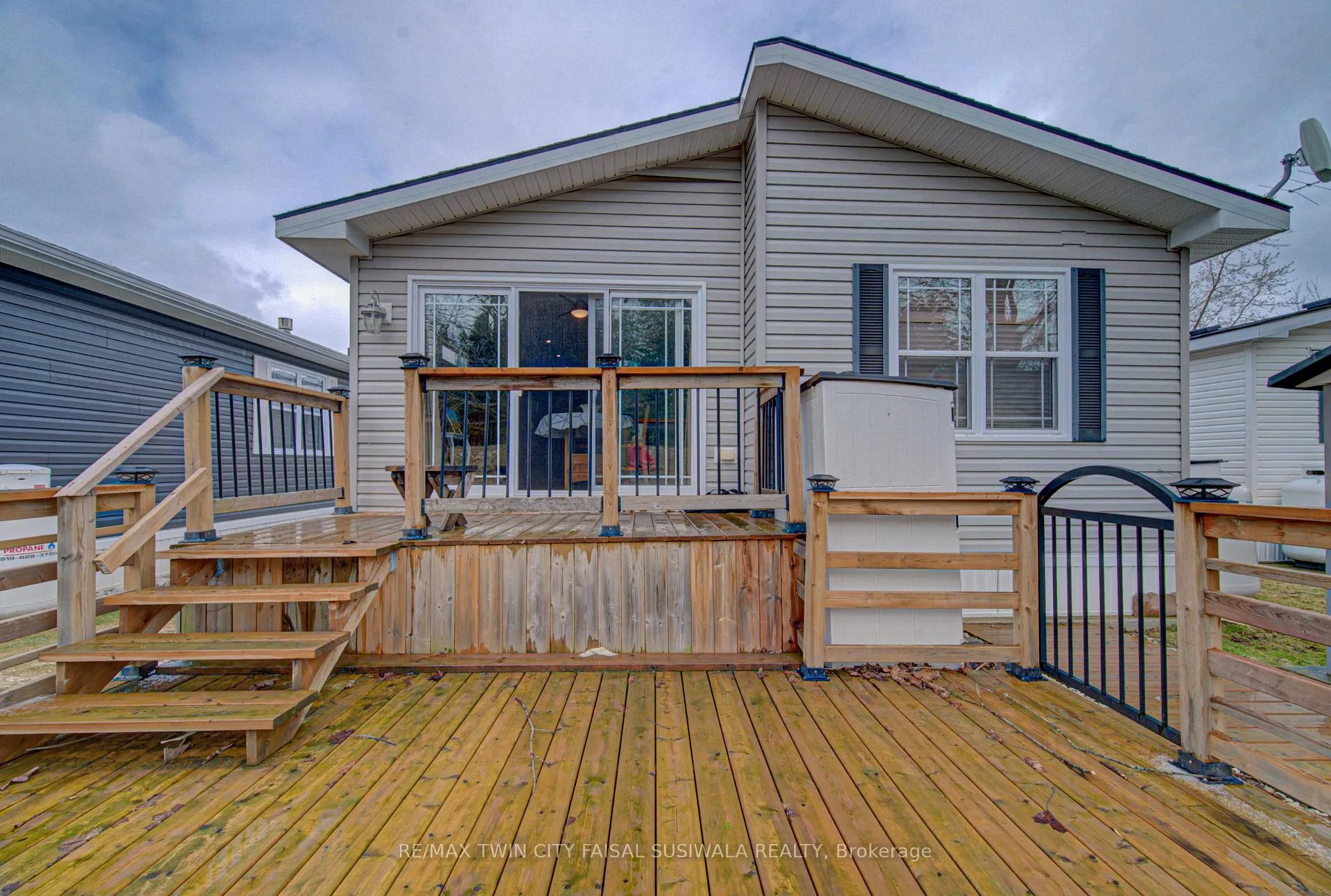 Photo 7 of Unit 11, 1429 Sheffield Road, Hamilton, Rural Flamborough — HOMEH