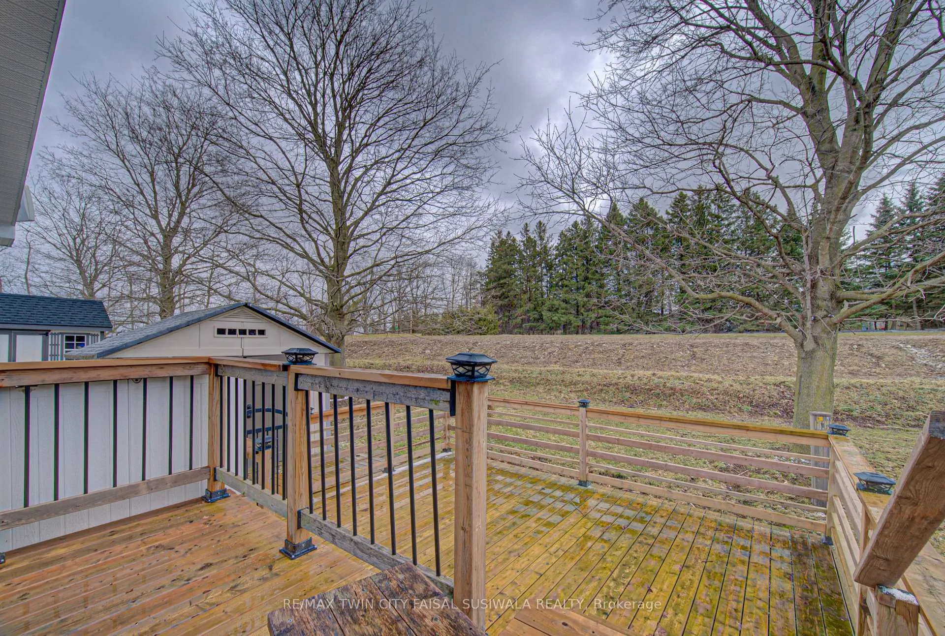 Photo 10 of Unit 11, 1429 Sheffield Road, Hamilton, Rural Flamborough — HOMEH