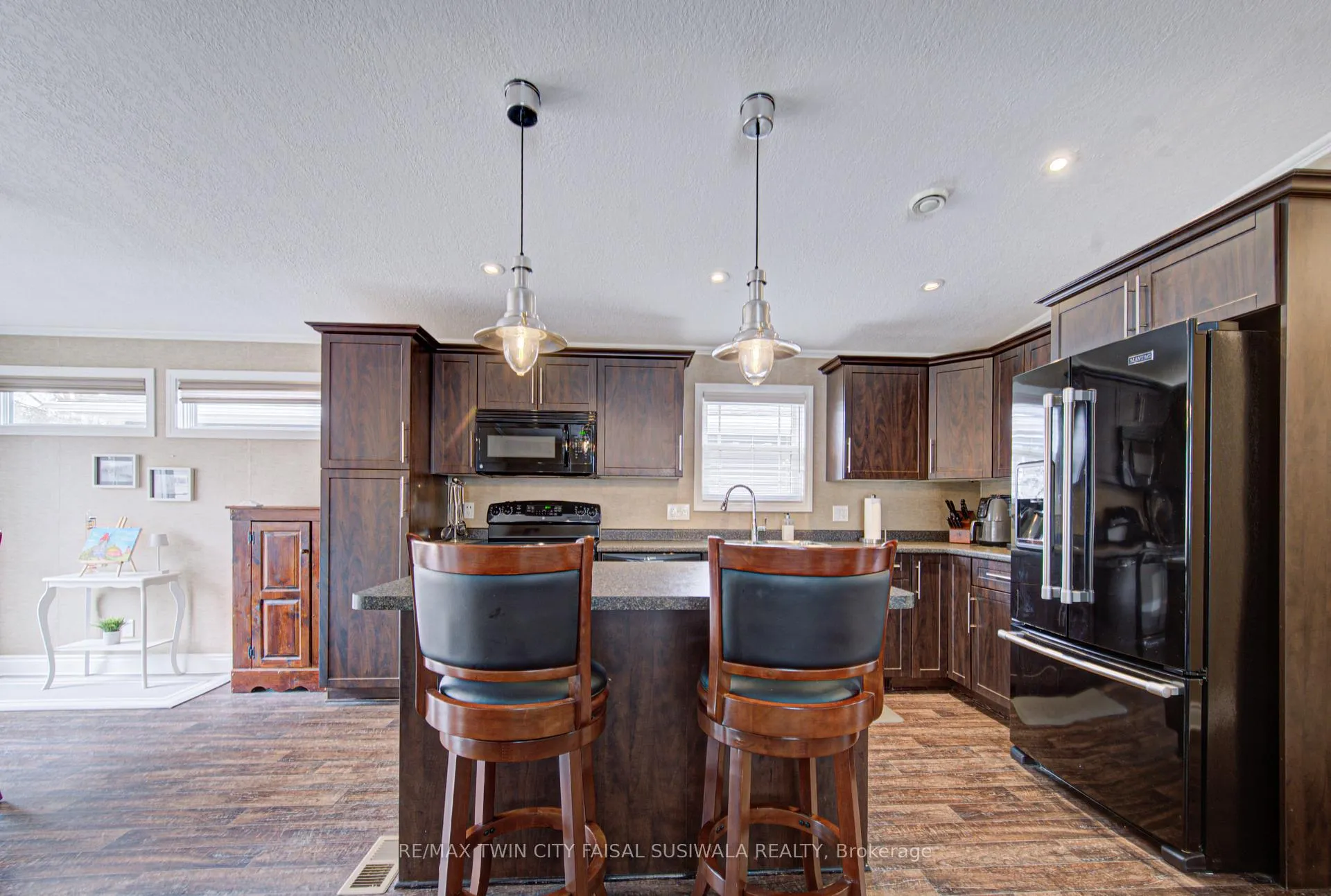 Photo 15 of Unit 11, 1429 Sheffield Road, Hamilton, Rural Flamborough — HOMEH