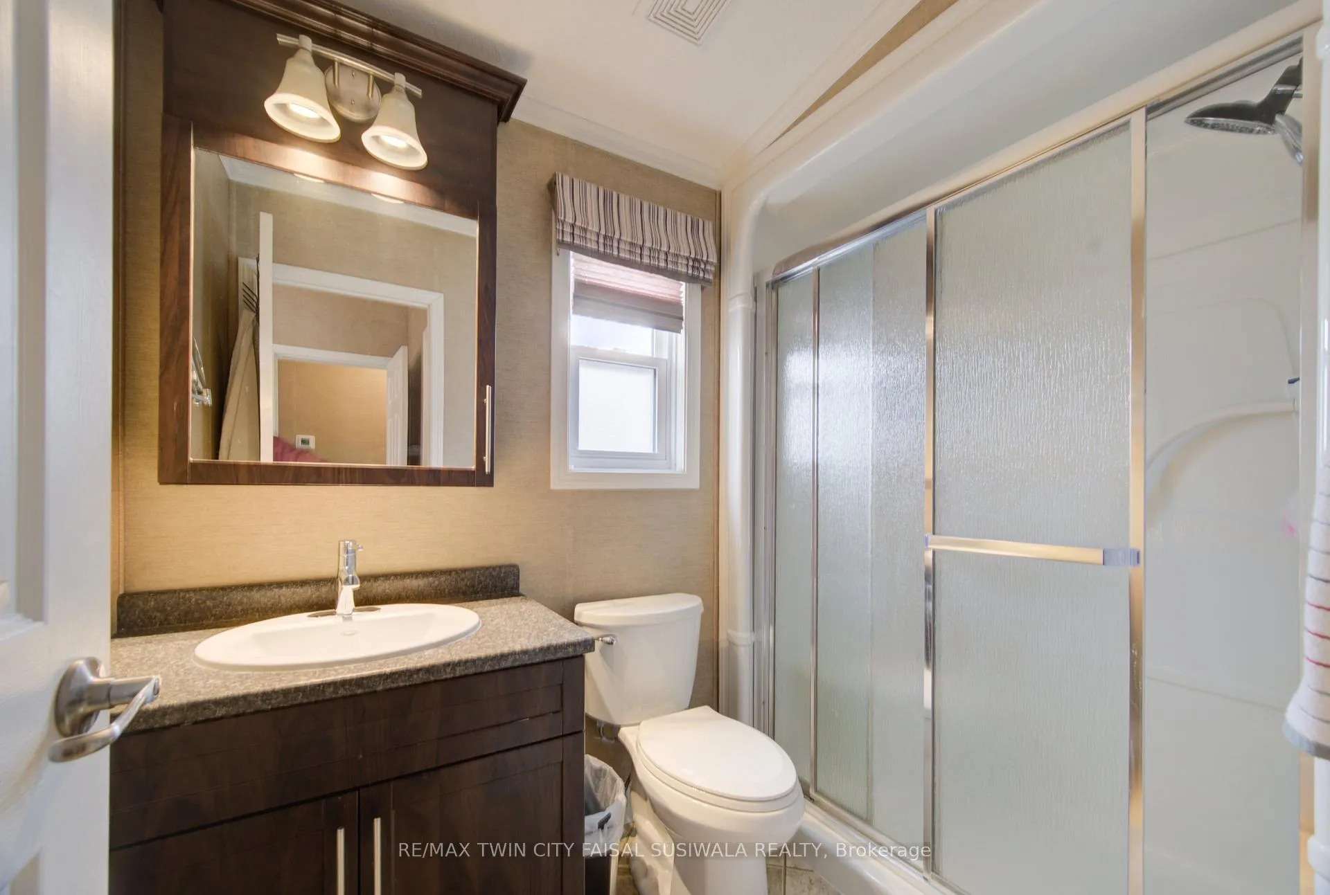 Photo 21 of Unit 11, 1429 Sheffield Road, Hamilton, Rural Flamborough — HOMEH