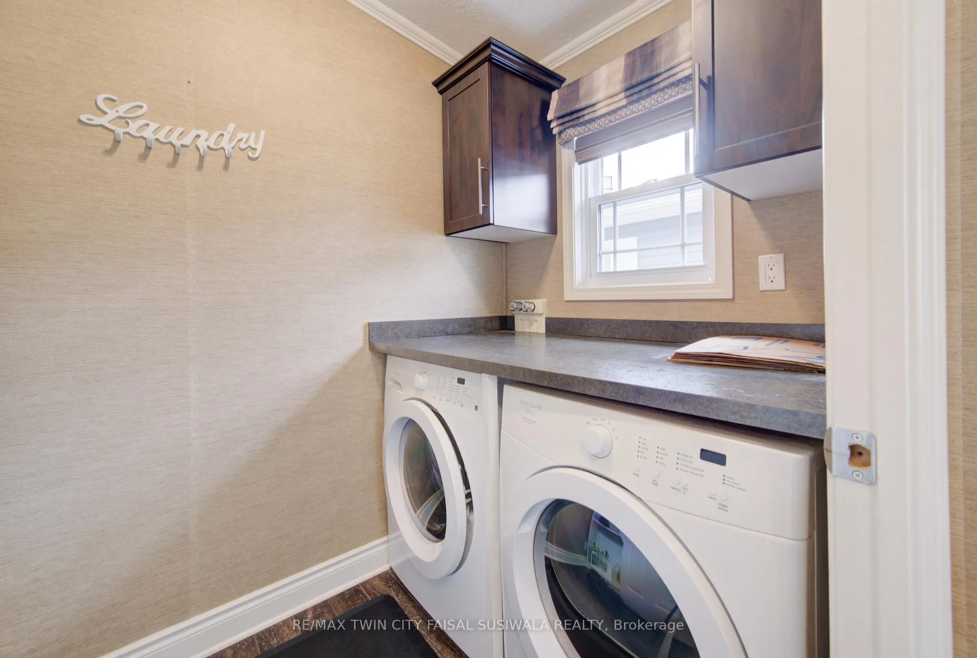 Photo 23 of Unit 11, 1429 Sheffield Road, Hamilton, Rural Flamborough — HOMEH