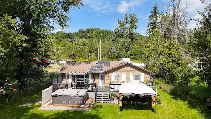 Photo 2 of 106 Canal Lane, Quinte West, Sidney Ward — HOMEH