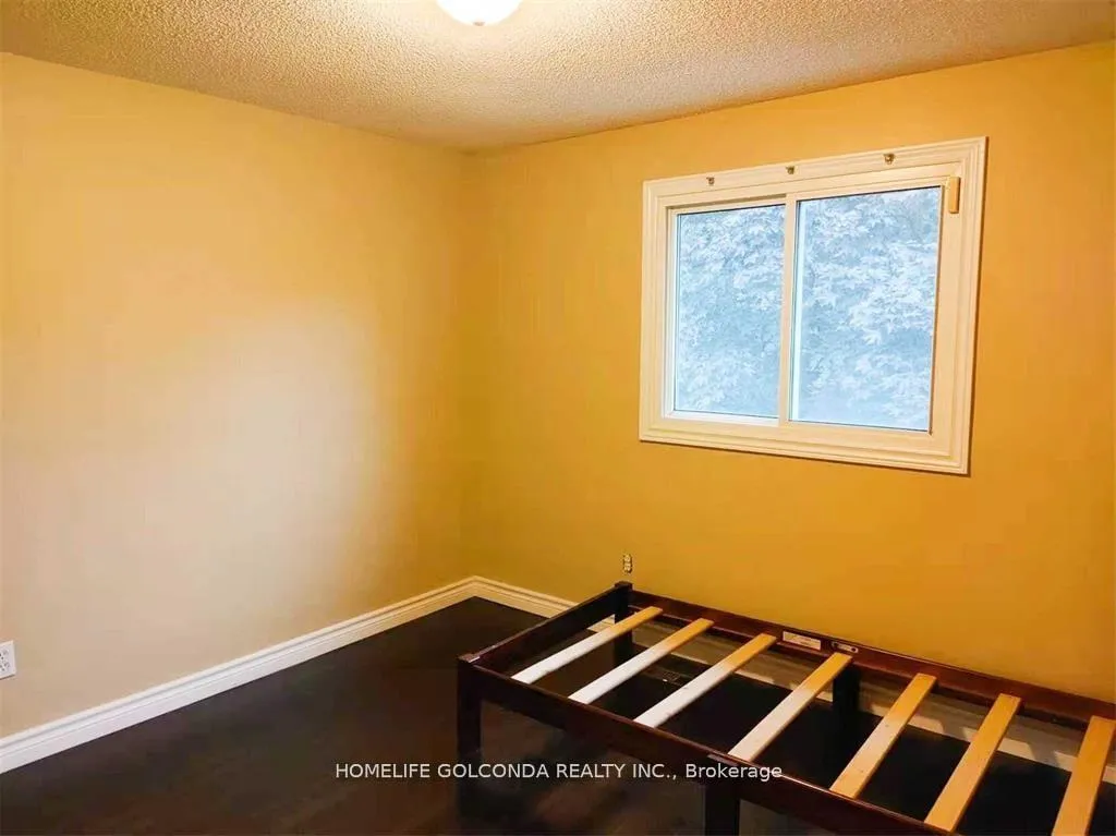 Photo 11 of 48 Hadden Crescent, Barrie, East Bayfield — HOMEH