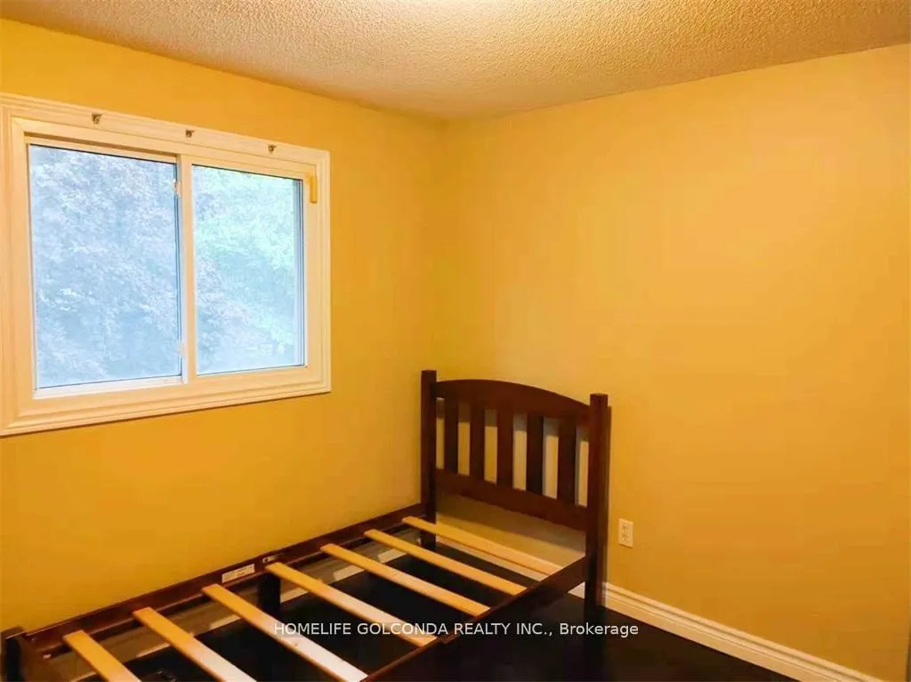Photo 12 of 48 Hadden Crescent, Barrie, East Bayfield — HOMEH