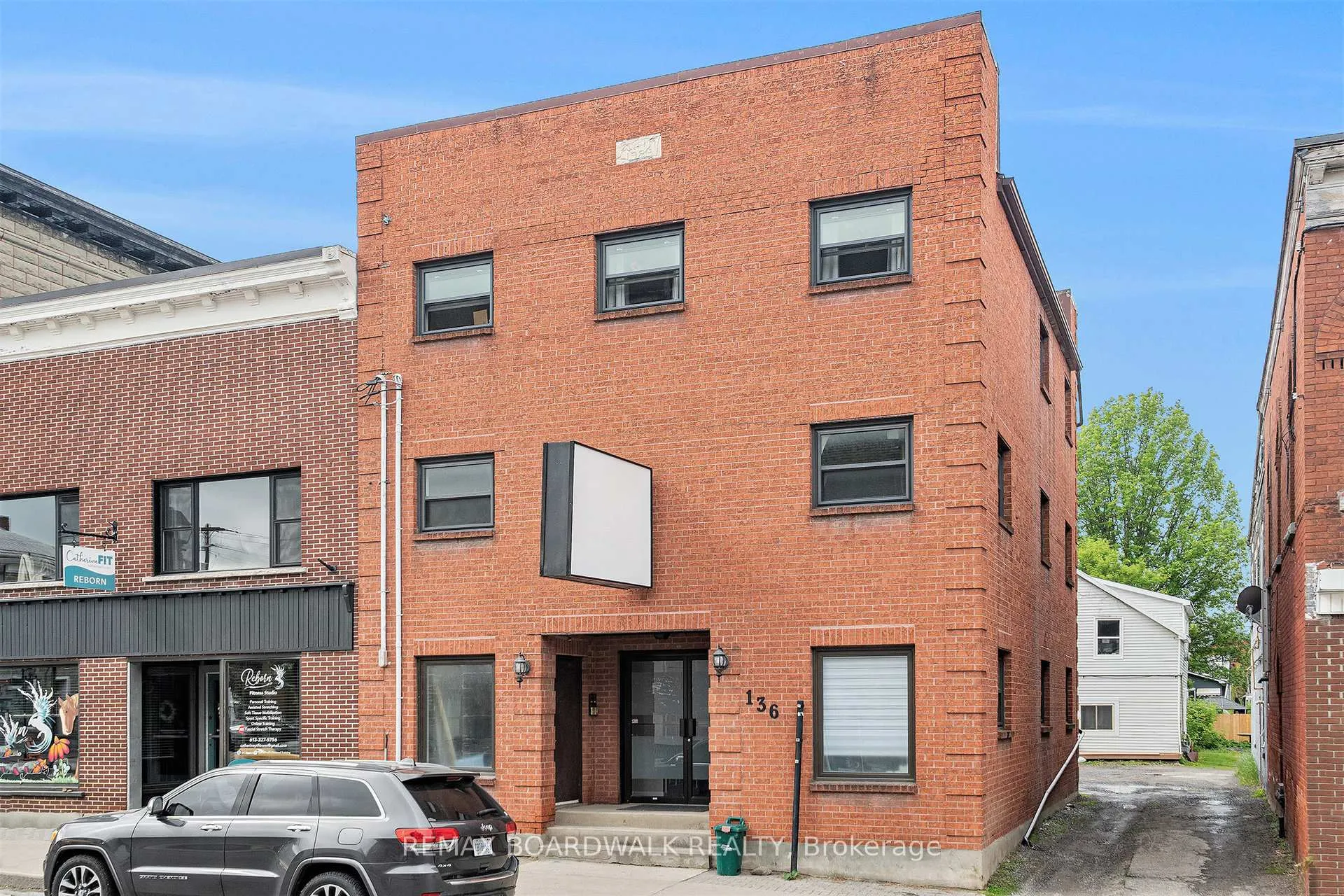 Photo of Unit A, 136 Prescott Street