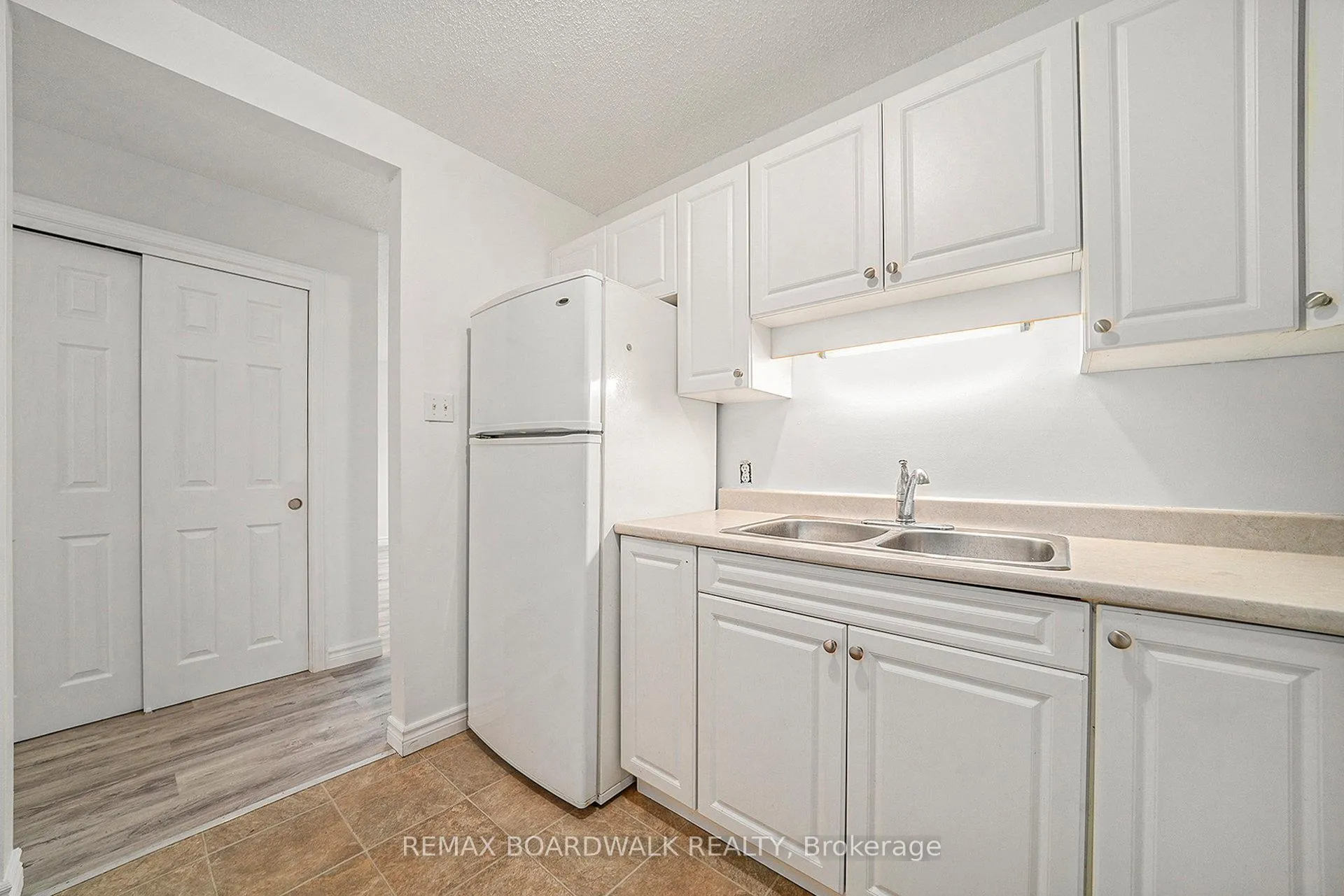 Photo 5 of Unit A, 136 Prescott Street, North Grenville, Kemptville — HOMEH