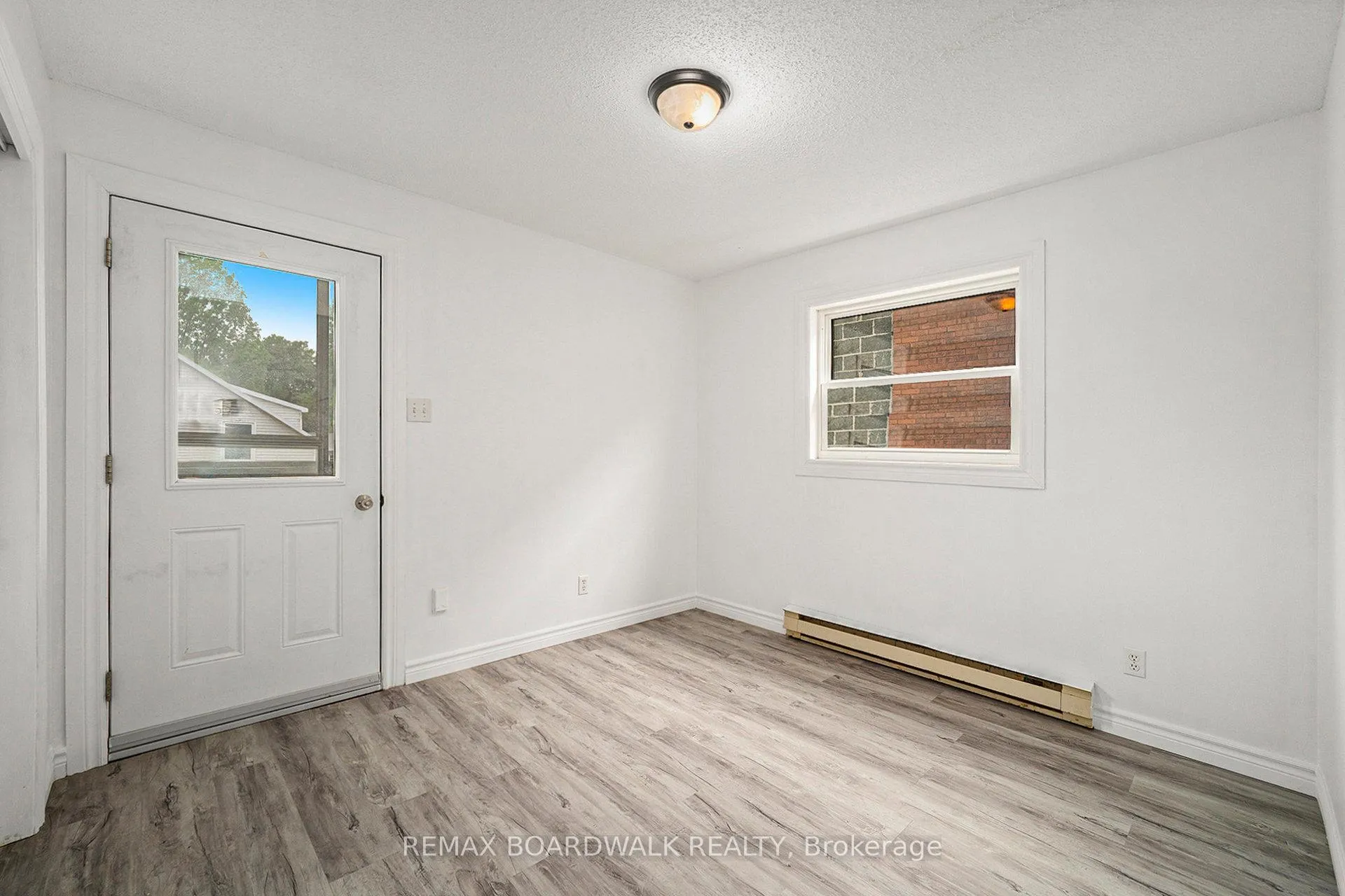 Photo 7 of Unit A, 136 Prescott Street, North Grenville, Kemptville — HOMEH