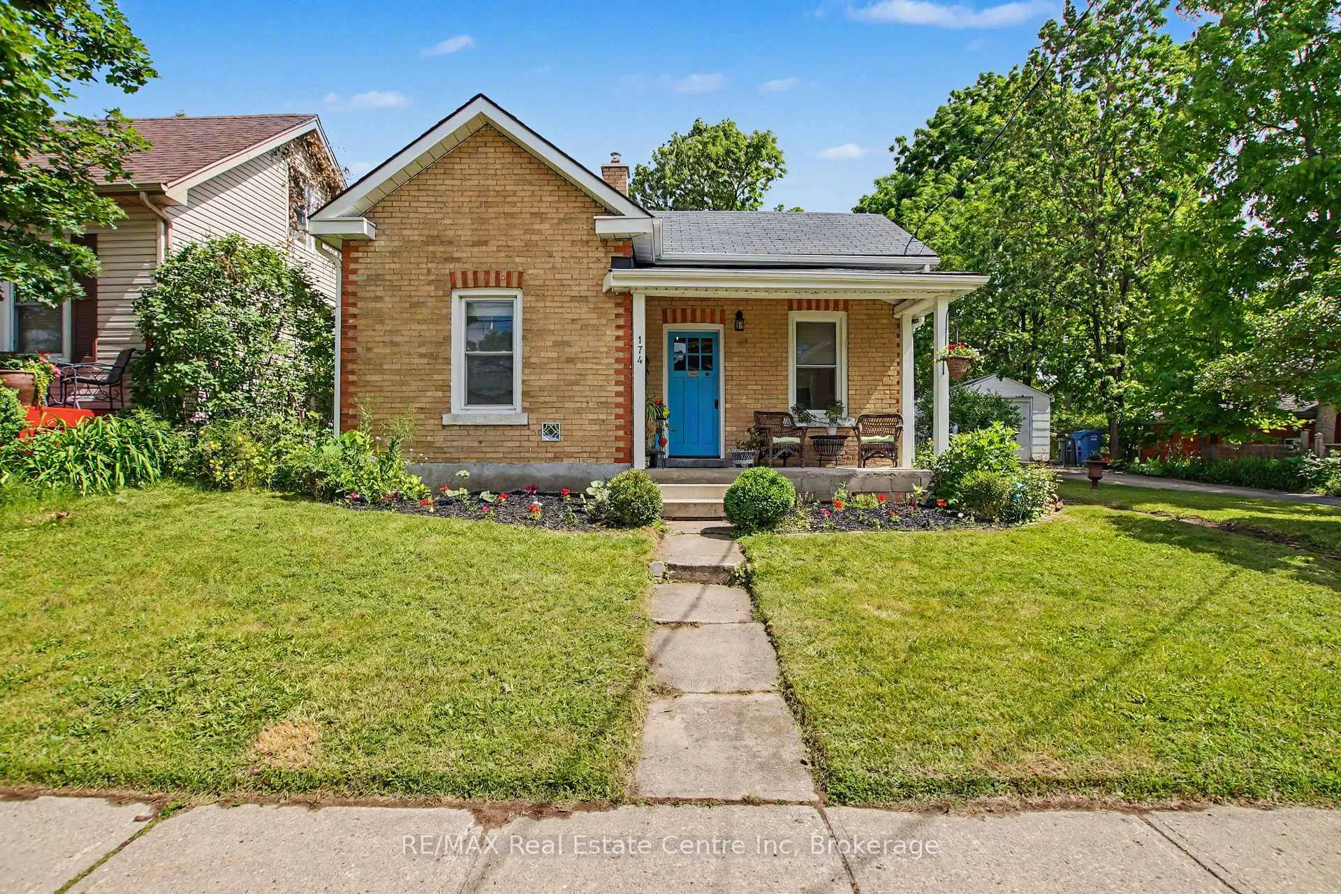 Photo 2 of 174 Neeve Street, Guelph, St. Patrick's Ward — HOMEH