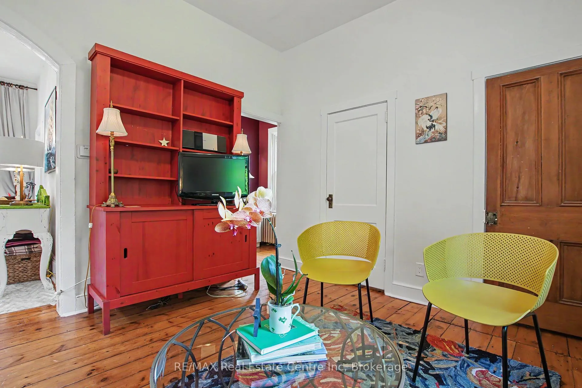 Photo 9 of 174 Neeve Street, Guelph, St. Patrick's Ward — HOMEH