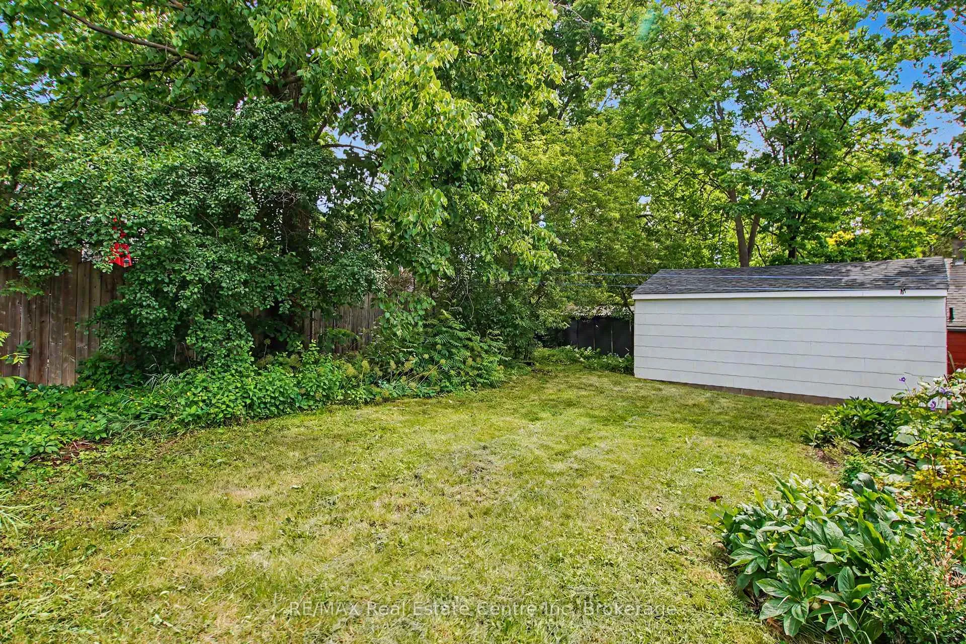 Photo 32 of 174 Neeve Street, Guelph, St. Patrick's Ward — HOMEH