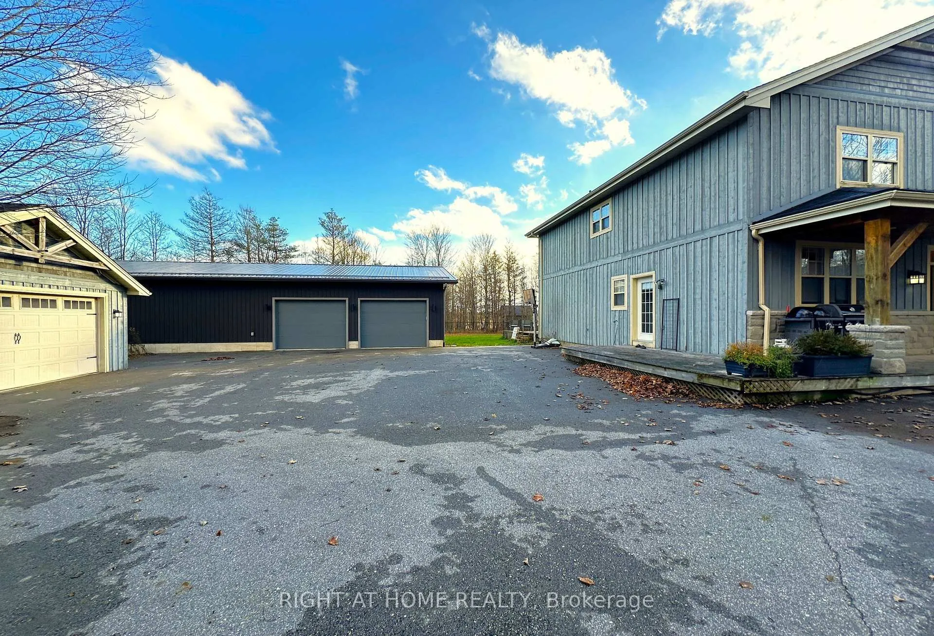 Photo 3 of 129 Blue Jay Crescent, Grey Highlands — HOMEH