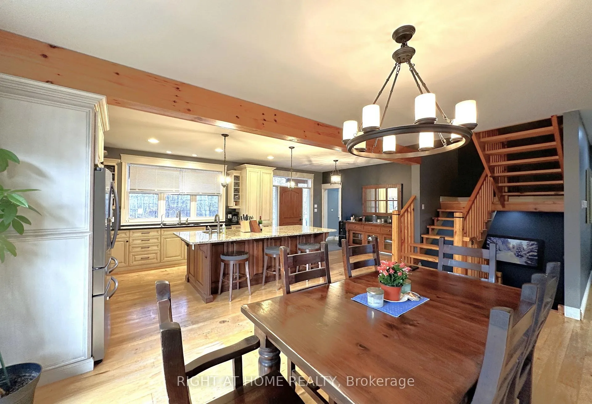 Photo 10 of 129 Blue Jay Crescent, Grey Highlands — HOMEH
