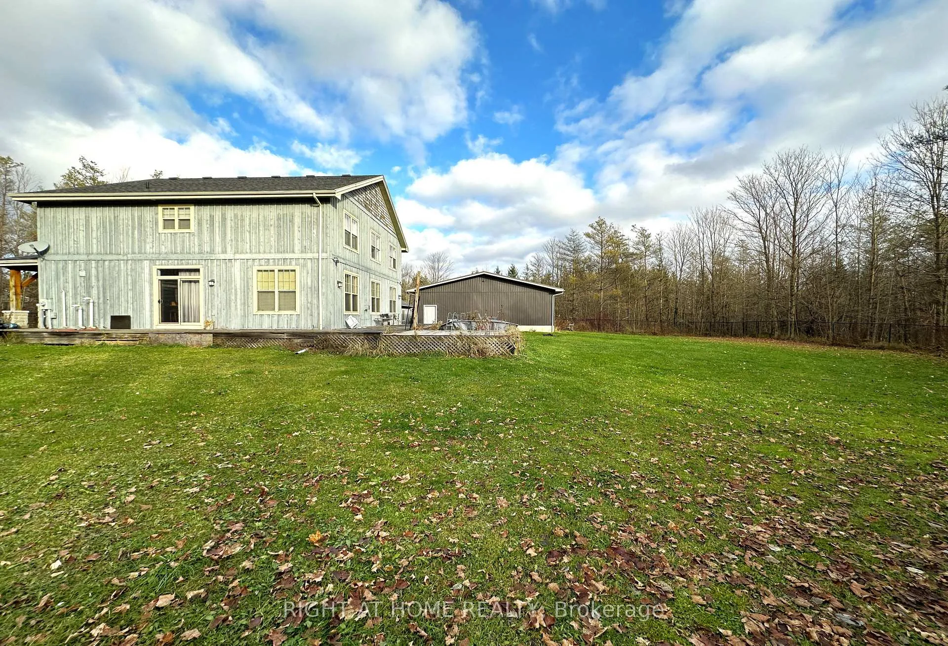 Photo 28 of 129 Blue Jay Crescent, Grey Highlands — HOMEH