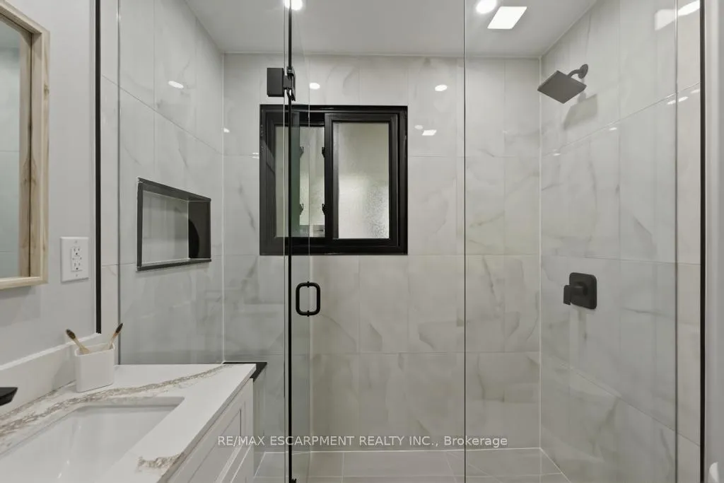 Photo 10 of 173 West 19TH Street, Hamilton, Buchanan — HOMEH