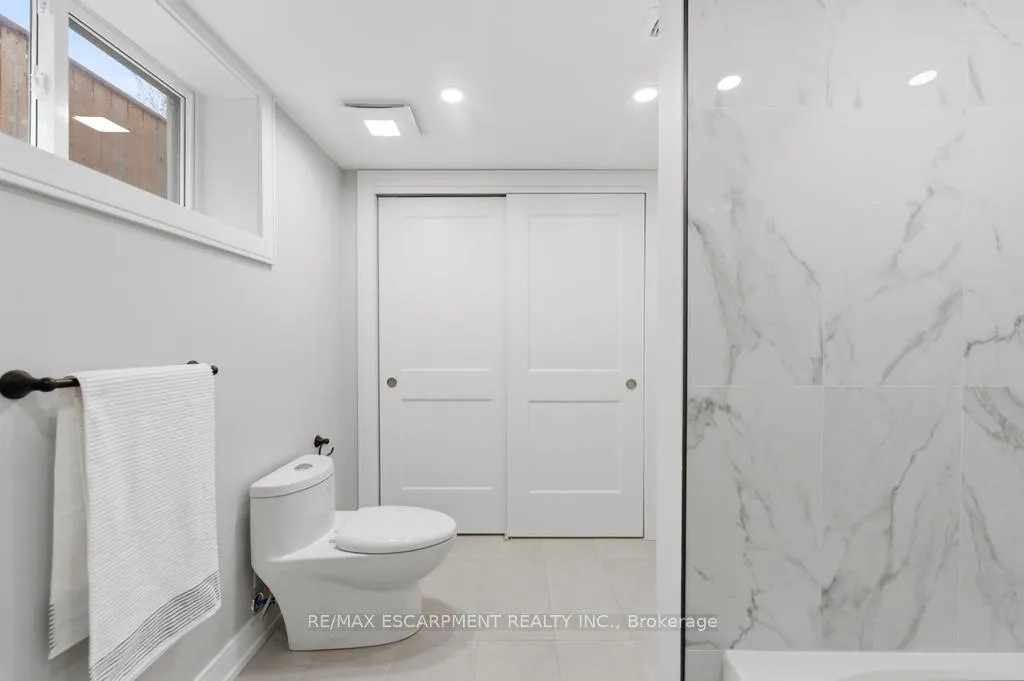 Photo 24 of 173 West 19TH Street, Hamilton, Buchanan — HOMEH