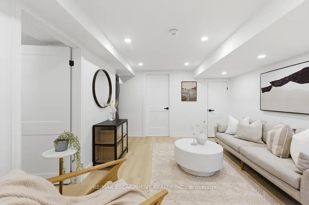 Photo 26 of 173 West 19TH Street, Hamilton, Buchanan — HOMEH