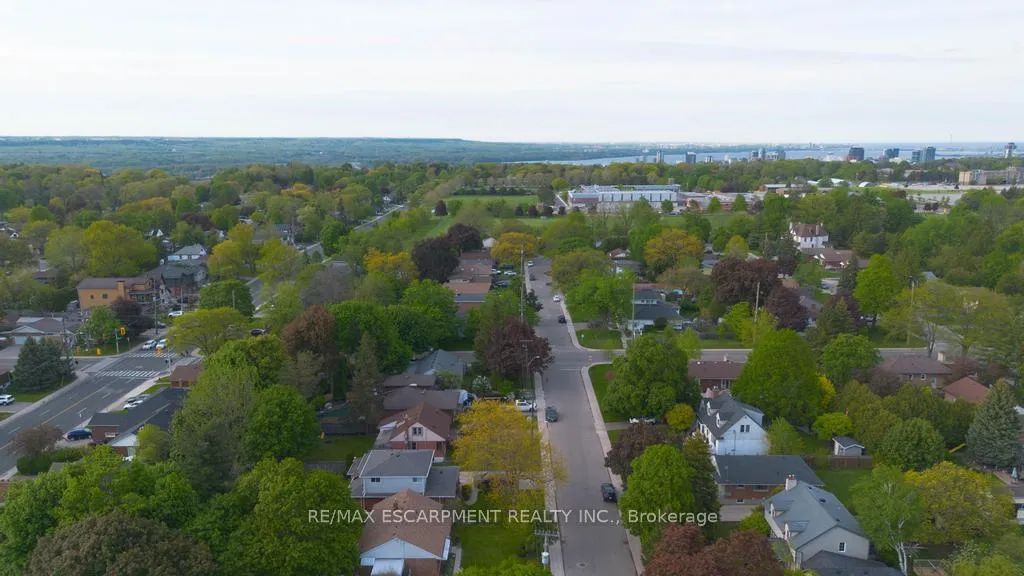 Photo 33 of 173 West 19TH Street, Hamilton, Buchanan — HOMEH