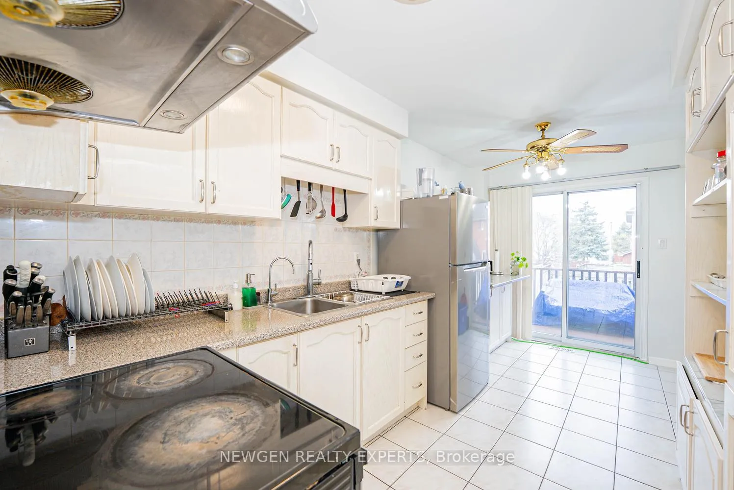 Photo 11 of 54 Sahara Trail, Brampton, Sandringham-Wellington — HOMEH