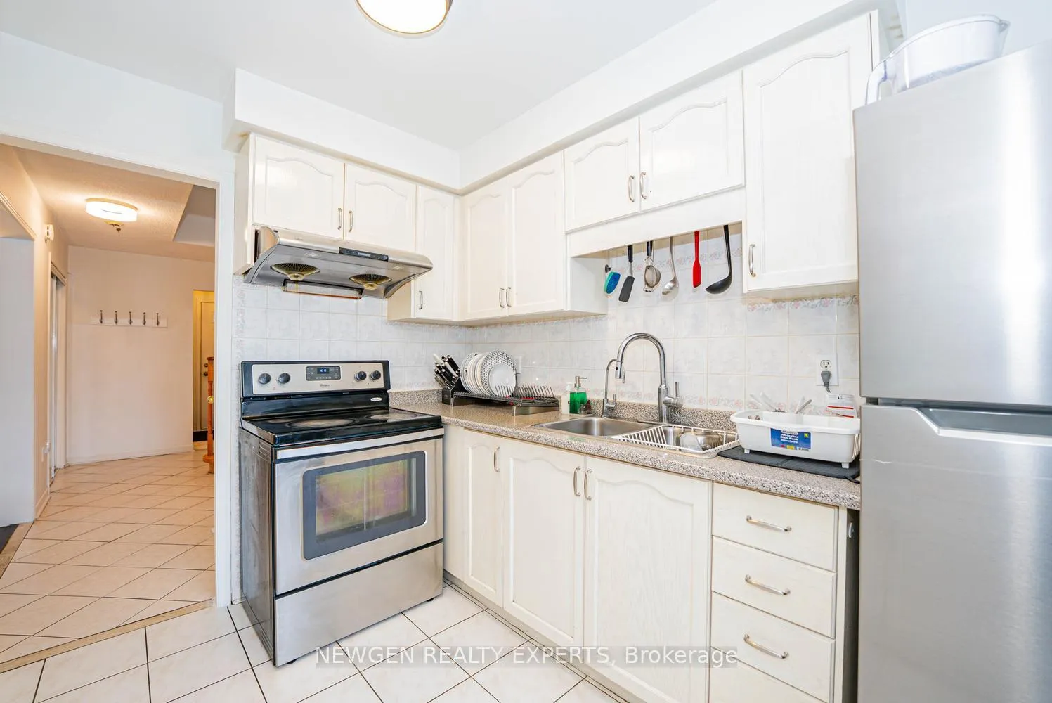 Photo 14 of 54 Sahara Trail, Brampton, Sandringham-Wellington — HOMEH