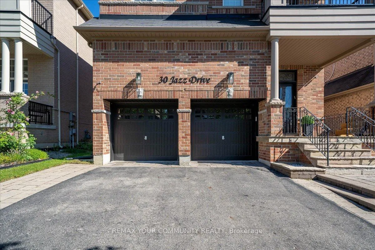 Photo 6 of 30 Jazz Drive, Vaughan, Patterson — HOMEH