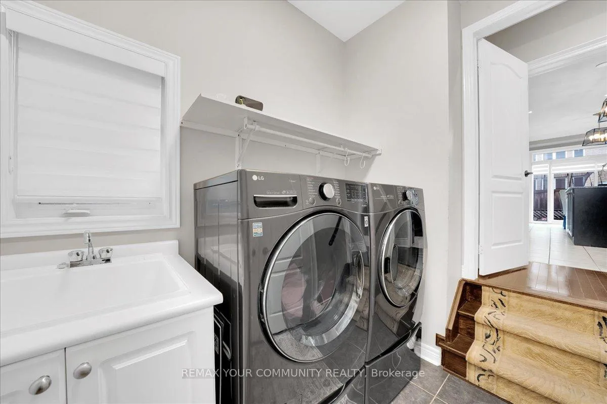 Photo 23 of 30 Jazz Drive, Vaughan, Patterson — HOMEH