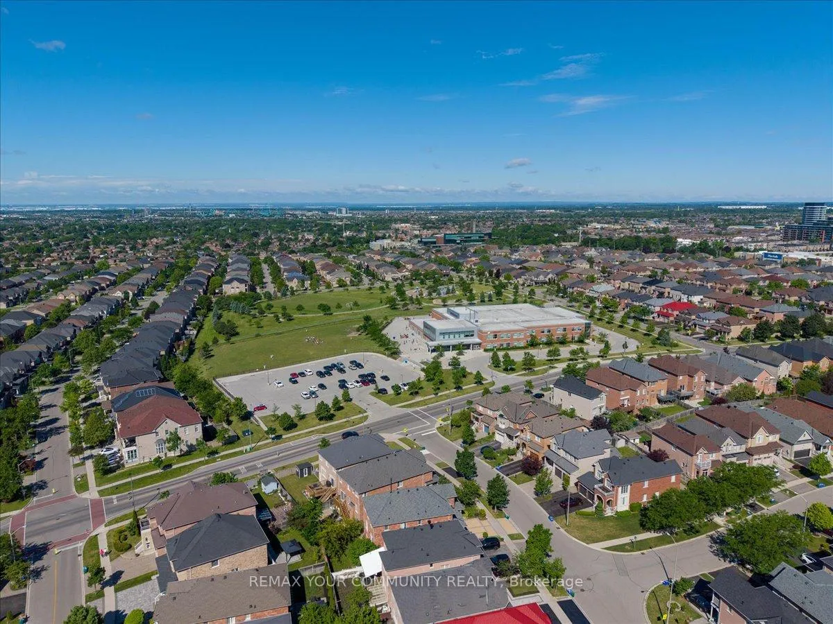 Photo 45 of 30 Jazz Drive, Vaughan, Patterson — HOMEH