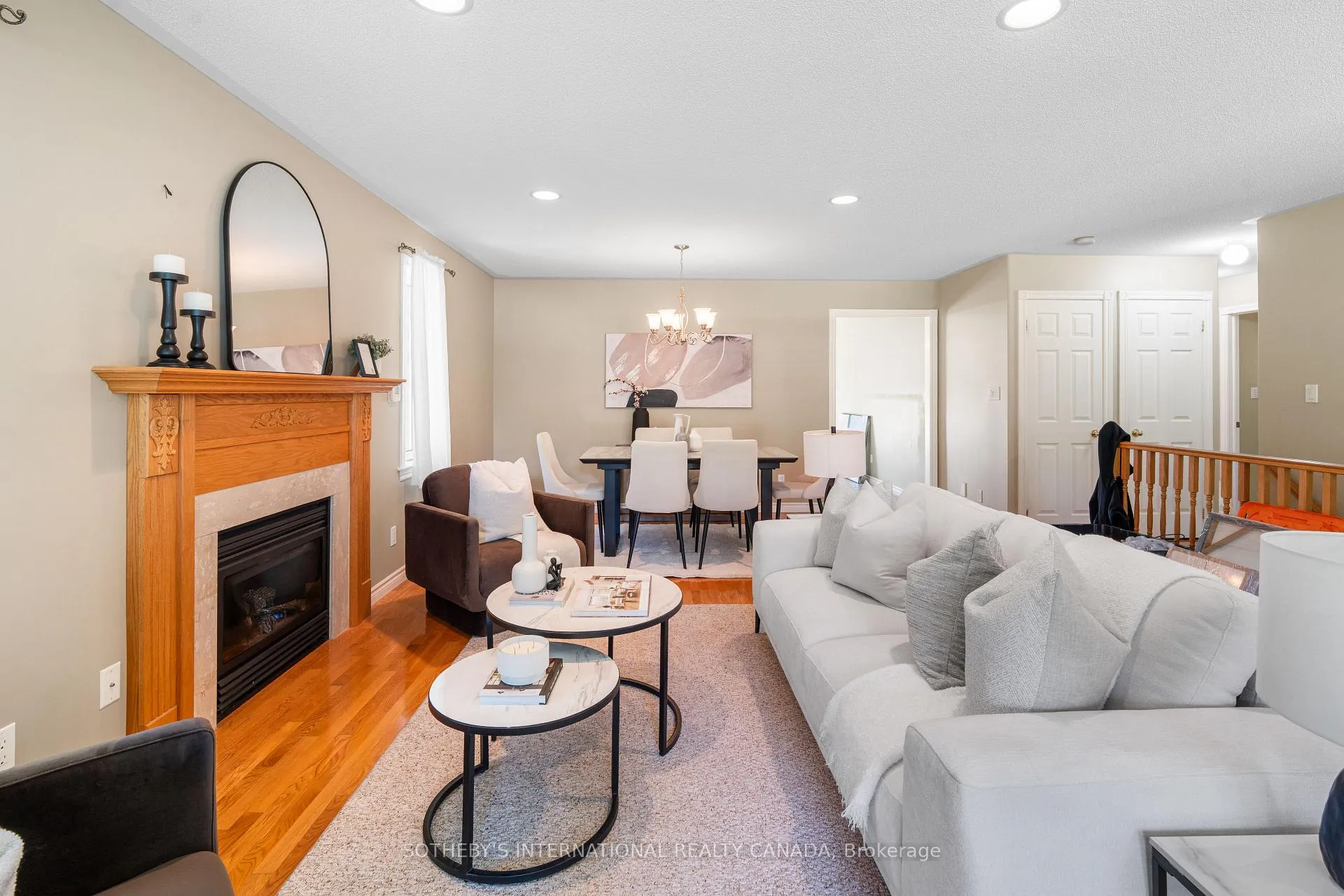 Photo 8 of 63 Pinecrest Road, Georgina, Pefferlaw — HOMEH