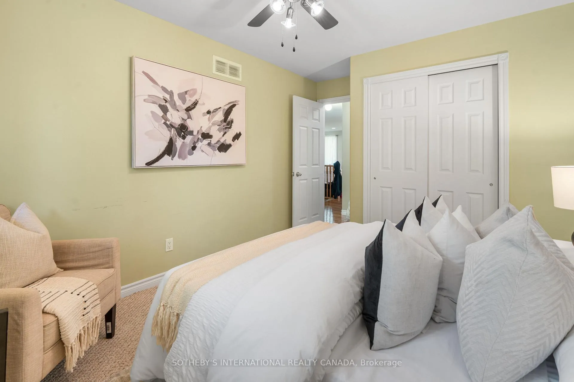 Photo 15 of 63 Pinecrest Road, Georgina, Pefferlaw — HOMEH