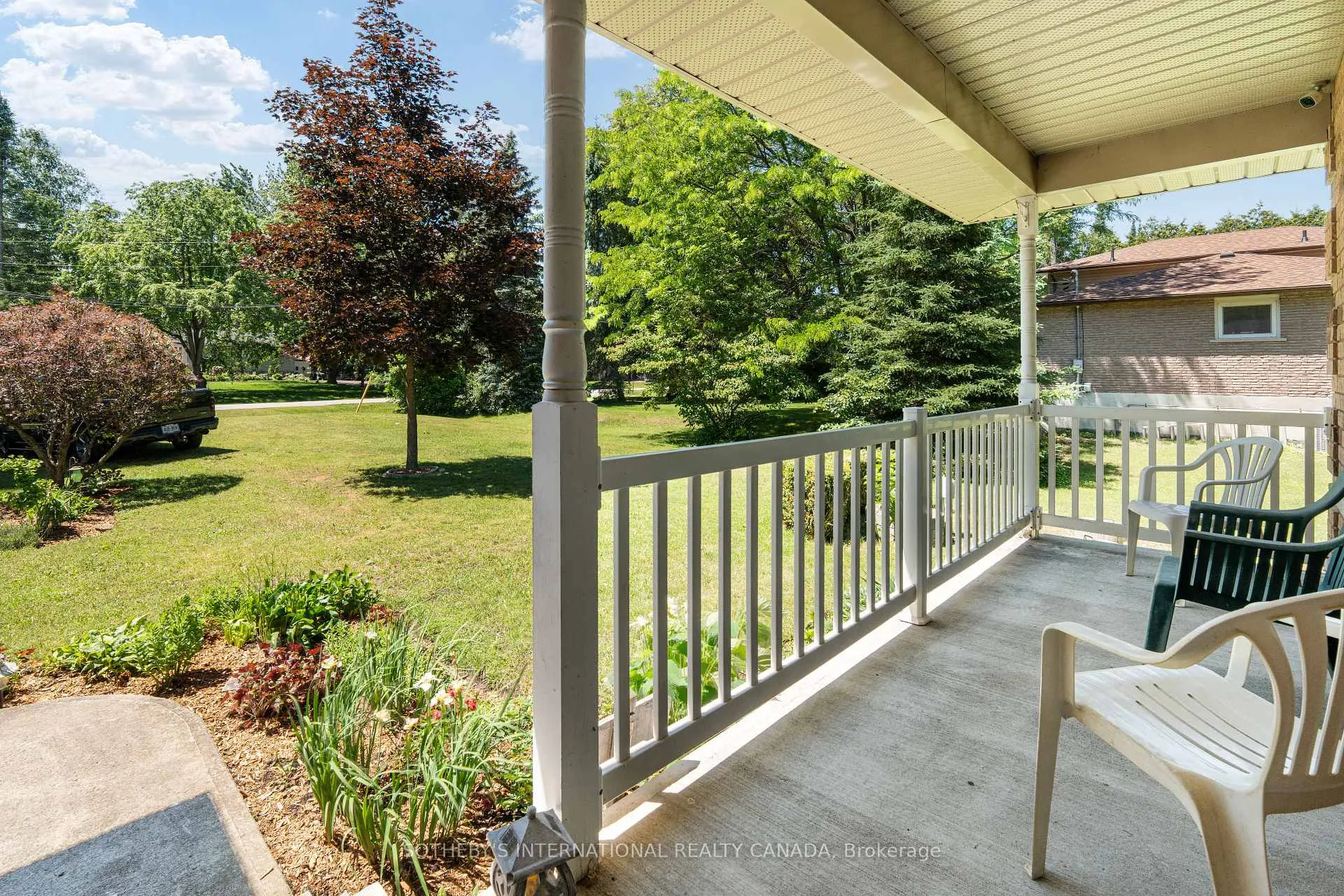 Photo 23 of 63 Pinecrest Road, Georgina, Pefferlaw — HOMEH
