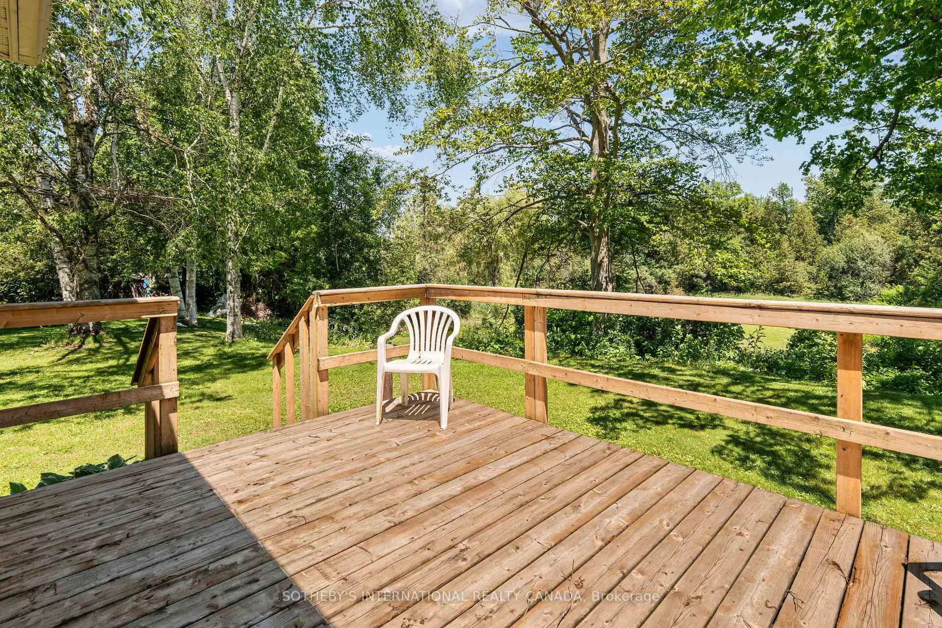 Photo 24 of 63 Pinecrest Road, Georgina, Pefferlaw — HOMEH