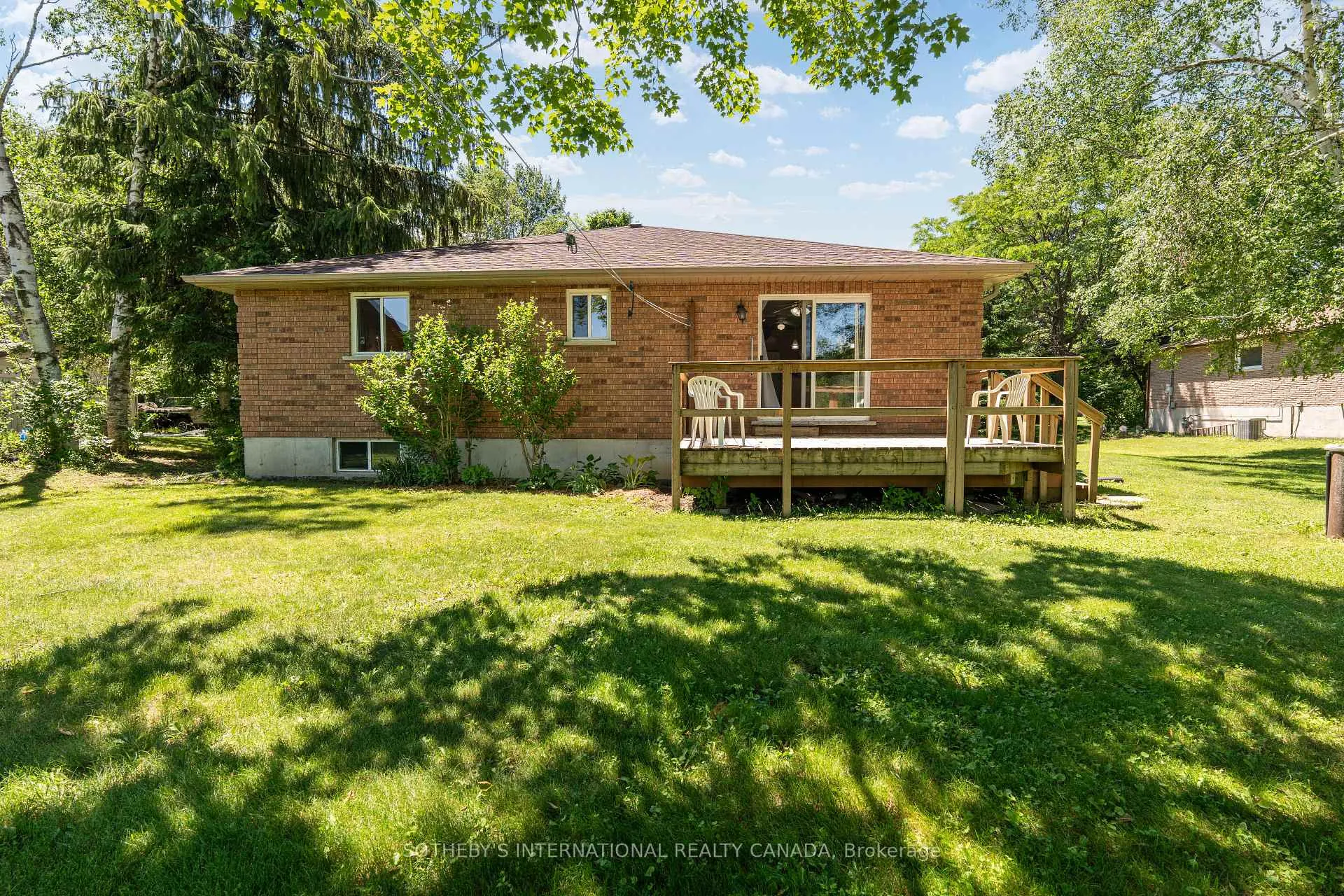 Photo 29 of 63 Pinecrest Road, Georgina, Pefferlaw — HOMEH