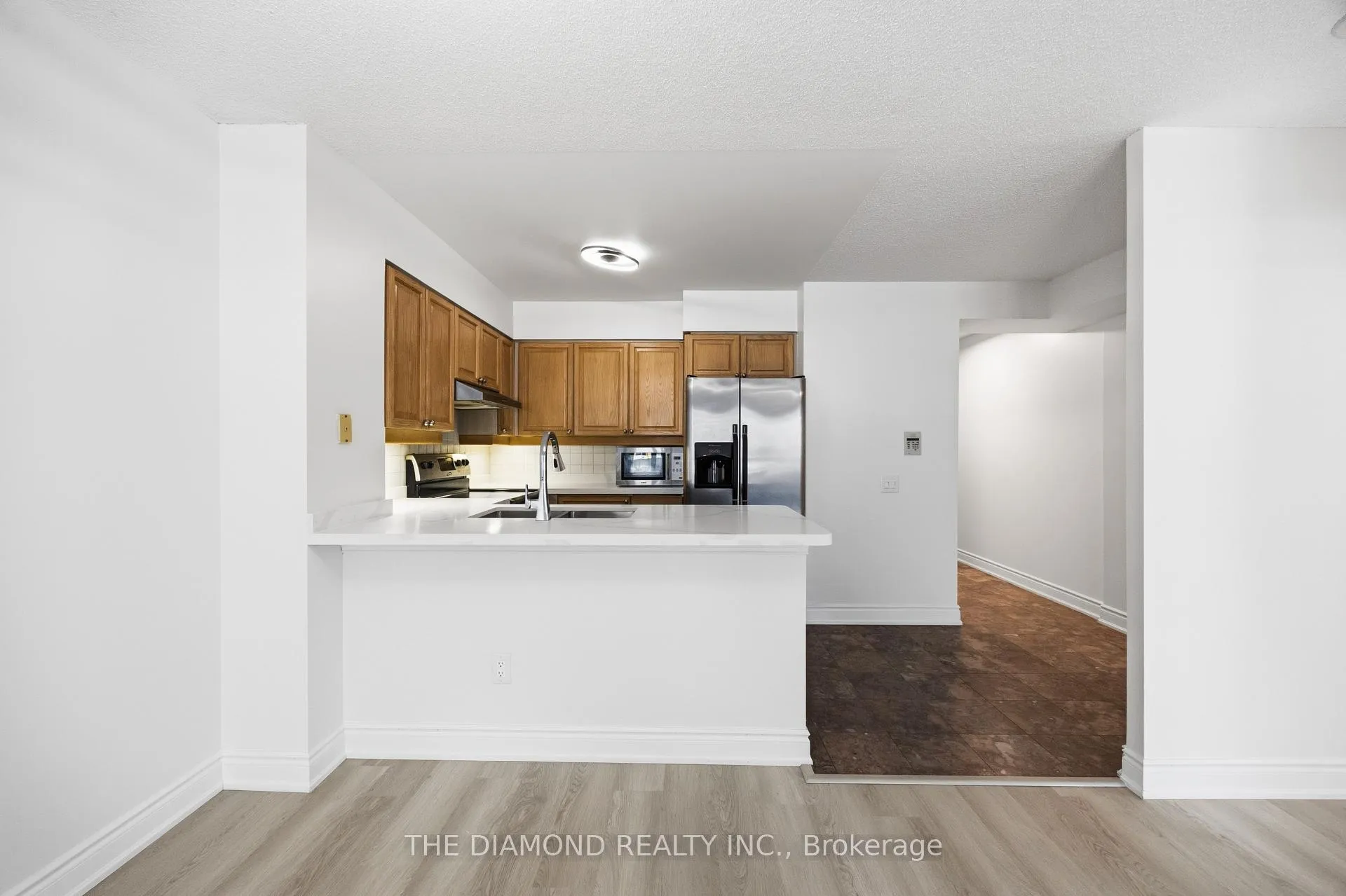 Photo 13 of Unit 907, 750 Bay Street, Toronto, Bay Street Corridor — HOMEH