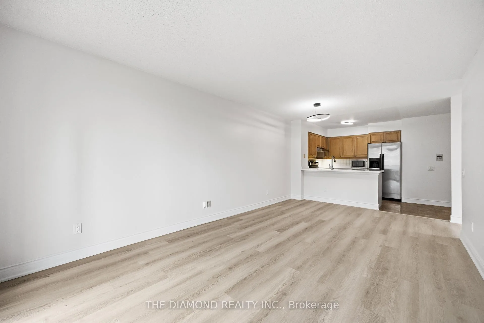 Photo 17 of Unit 907, 750 Bay Street, Toronto, Bay Street Corridor — HOMEH