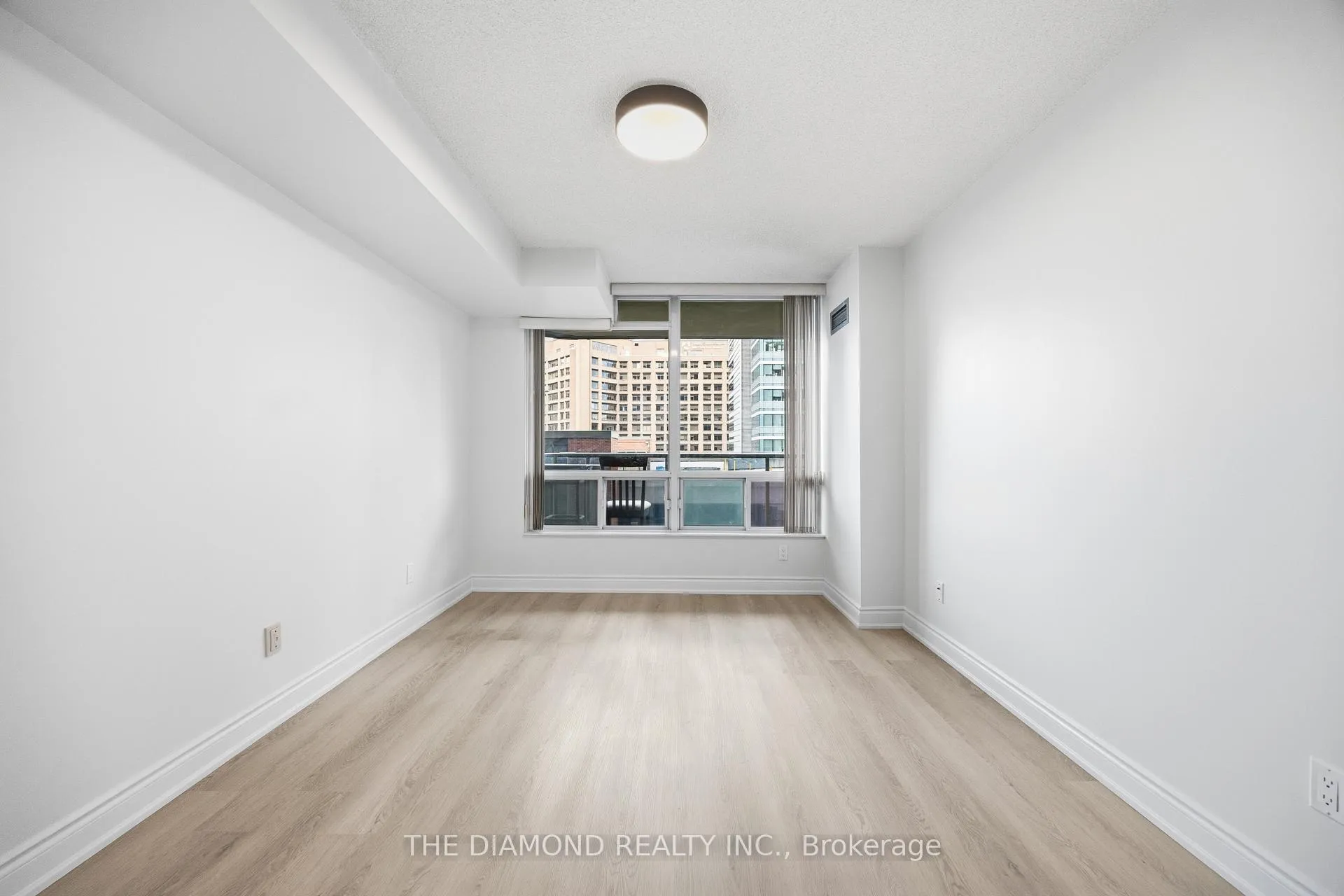Photo 25 of Unit 907, 750 Bay Street, Toronto, Bay Street Corridor — HOMEH