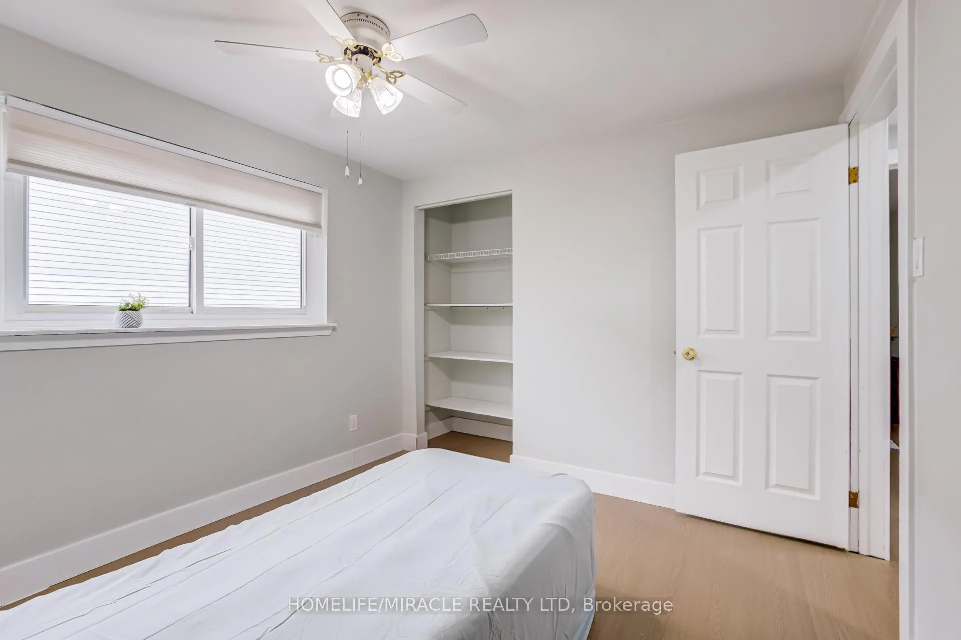 Photo 24 of 122 Ormond Drive, Oshawa, Samac — HOMEH