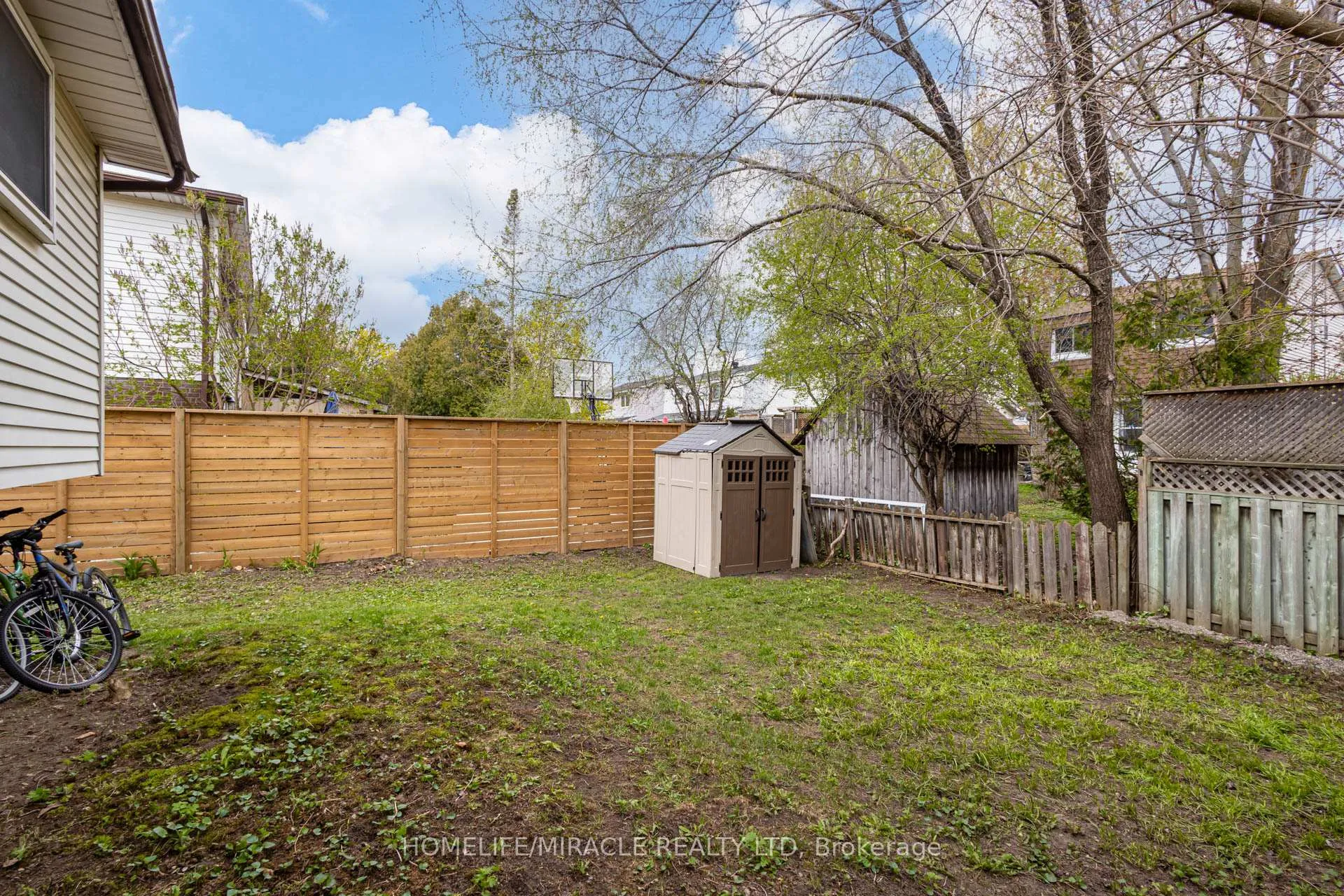 Photo 48 of 122 Ormond Drive, Oshawa, Samac — HOMEH