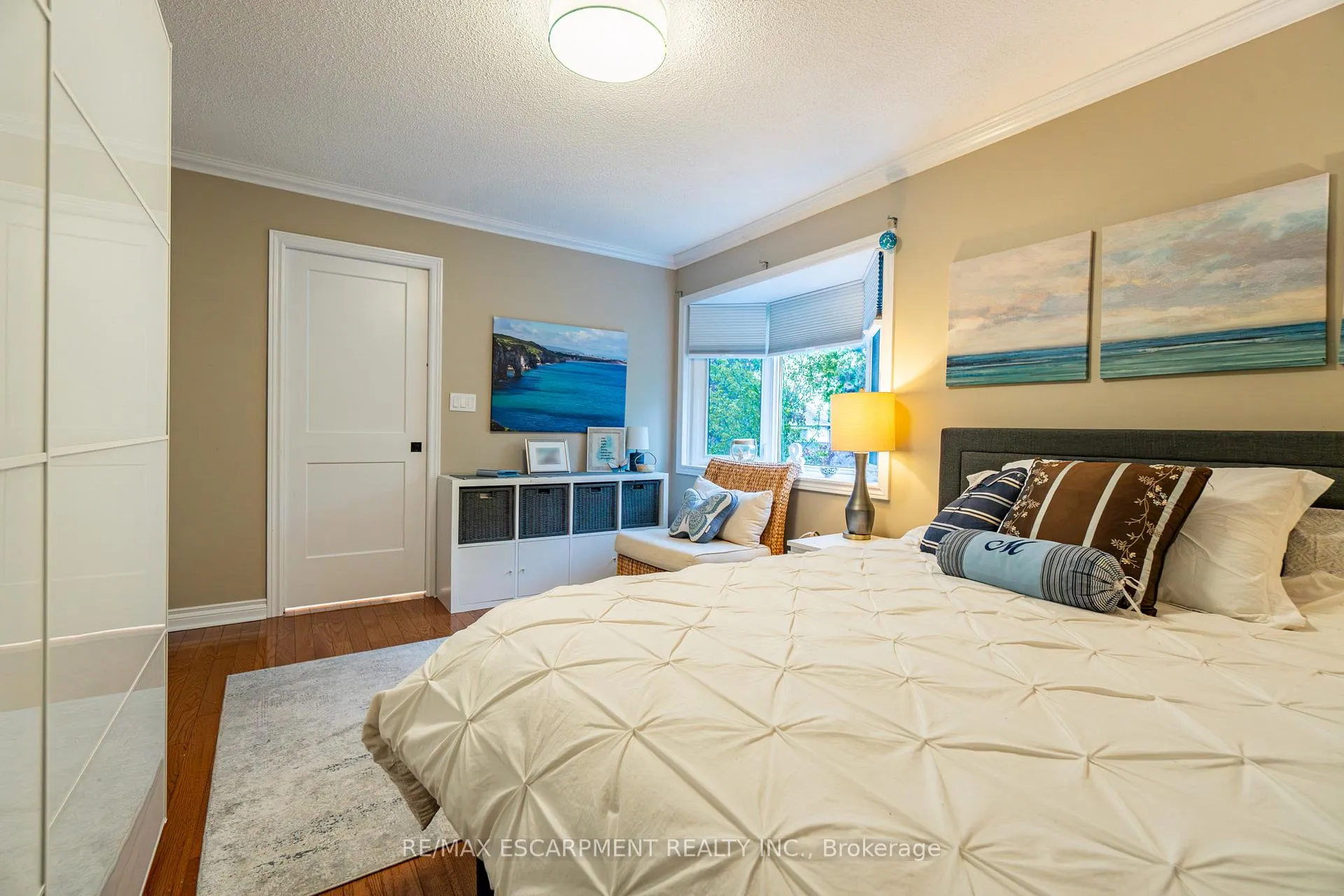 Photo 28 of 2393 Arnold Crescent, Burlington, Brant Hills — HOMEH