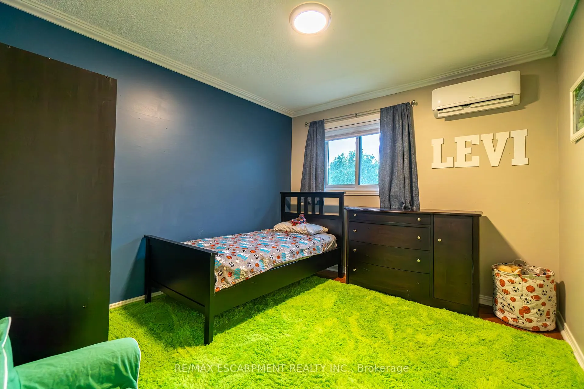 Photo 32 of 2393 Arnold Crescent, Burlington, Brant Hills — HOMEH