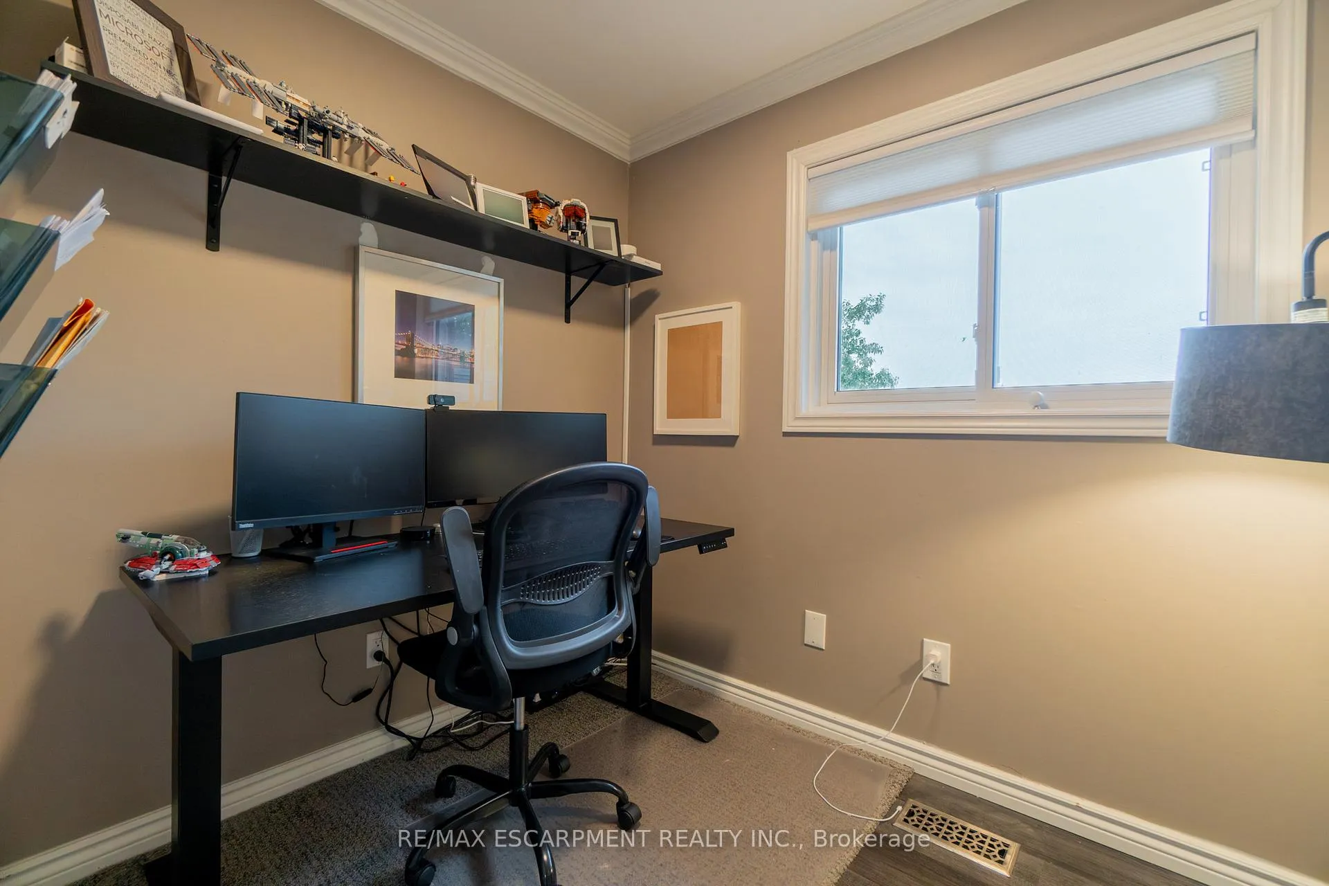 Photo 33 of 2393 Arnold Crescent, Burlington, Brant Hills — HOMEH