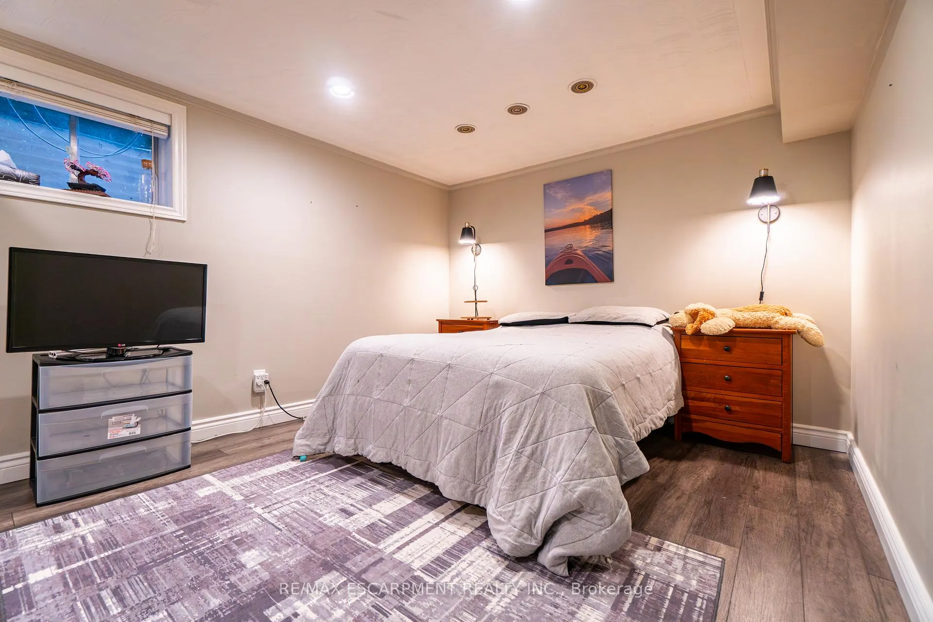 Photo 39 of 2393 Arnold Crescent, Burlington, Brant Hills — HOMEH