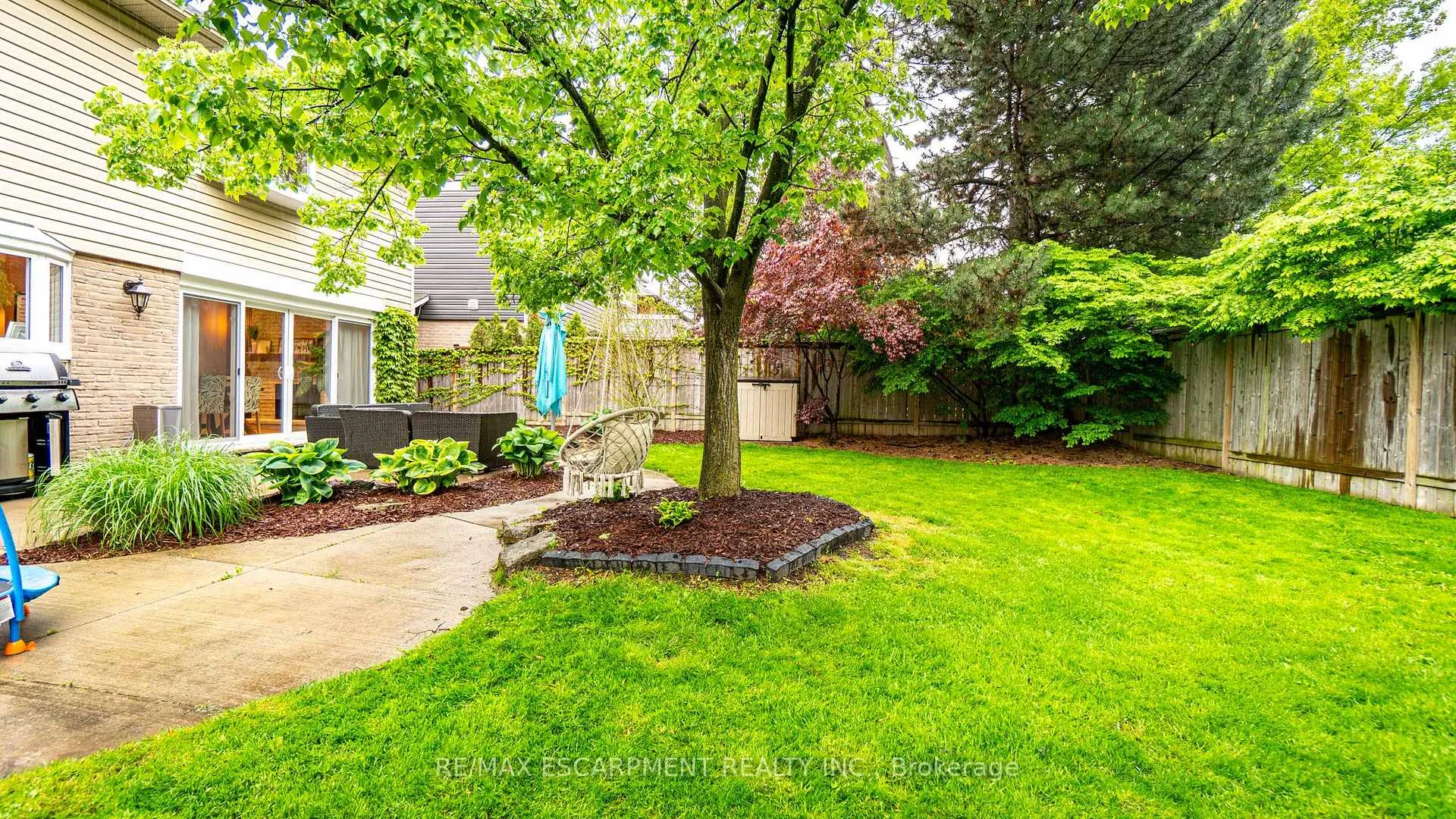 Photo 46 of 2393 Arnold Crescent, Burlington, Brant Hills — HOMEH