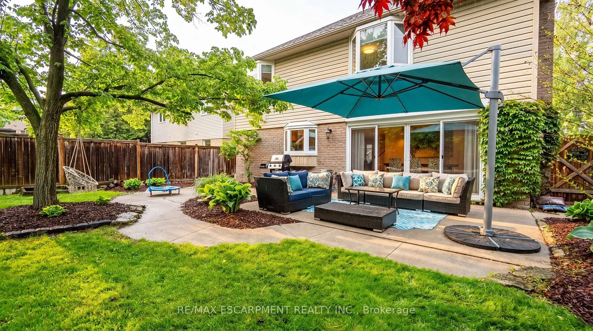 Photo 49 of 2393 Arnold Crescent, Burlington, Brant Hills — HOMEH