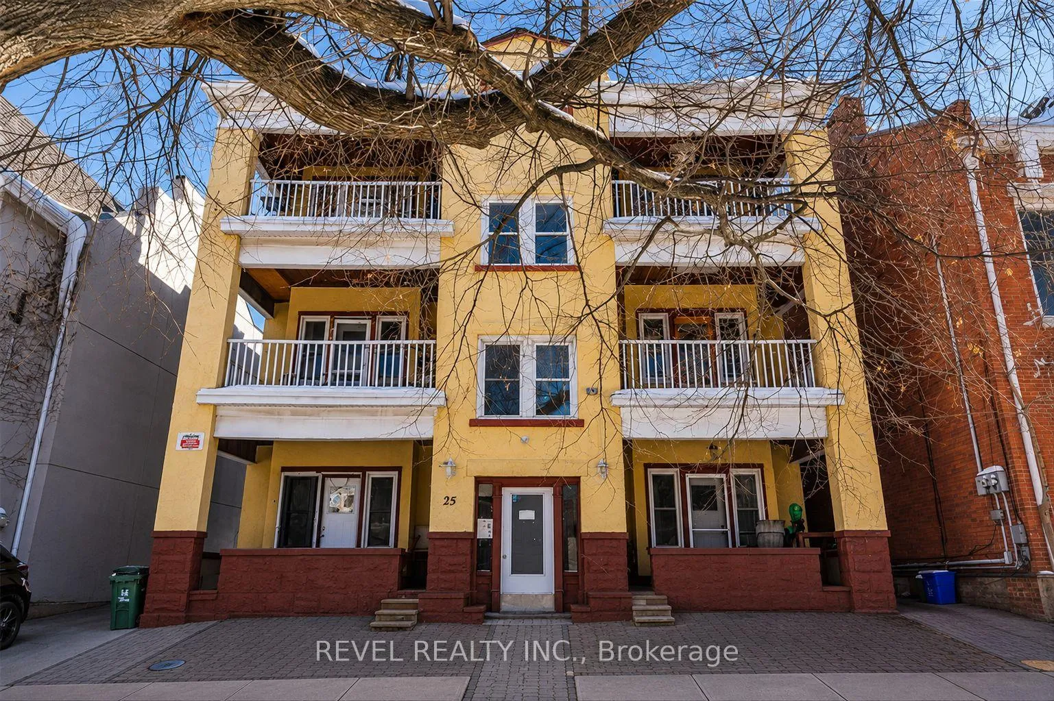Photo of 25 West Avenue S
