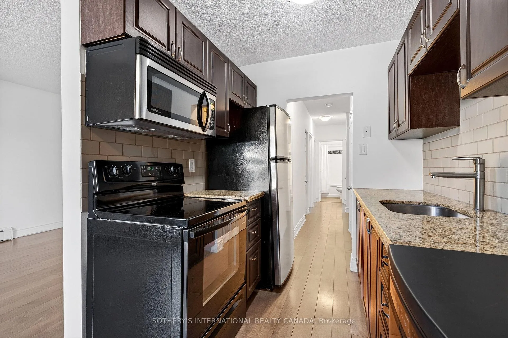Photo 5 of Unit 103, 81 Charlton Avenue E, Hamilton, Corktown — HOMEH
