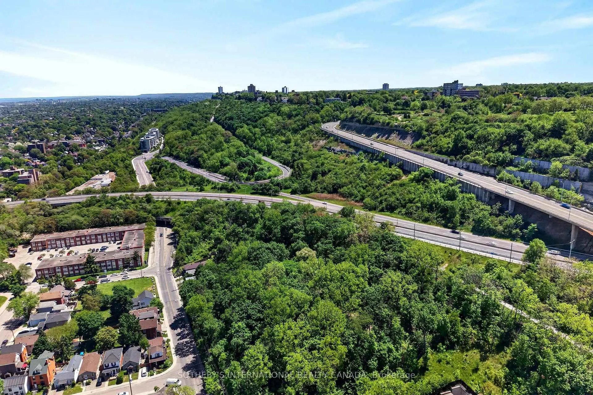 Photo 17 of Unit 103, 81 Charlton Avenue E, Hamilton, Corktown — HOMEH